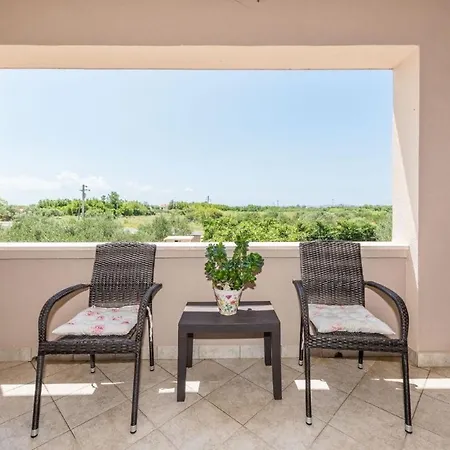 Family Friendly Kim - By Ta Leut Agency Apartament