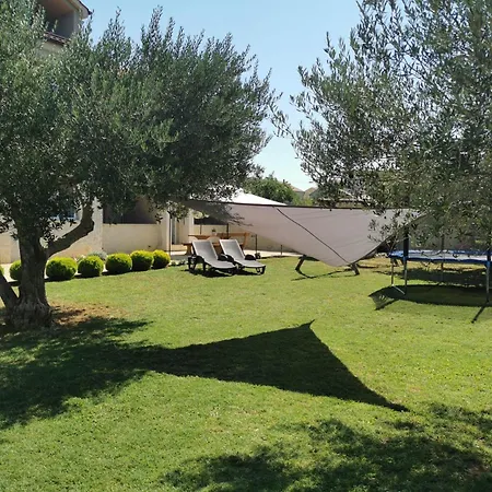 Διαμέρισμα Family Friendly Kim - By Ta Leut Agency *