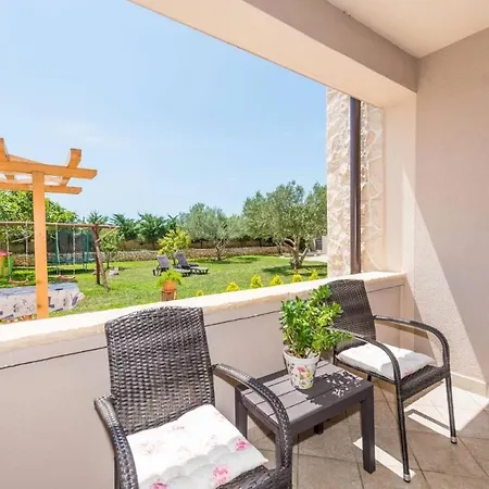 Family Friendly Kim - By Ta Leut Agency Apartman