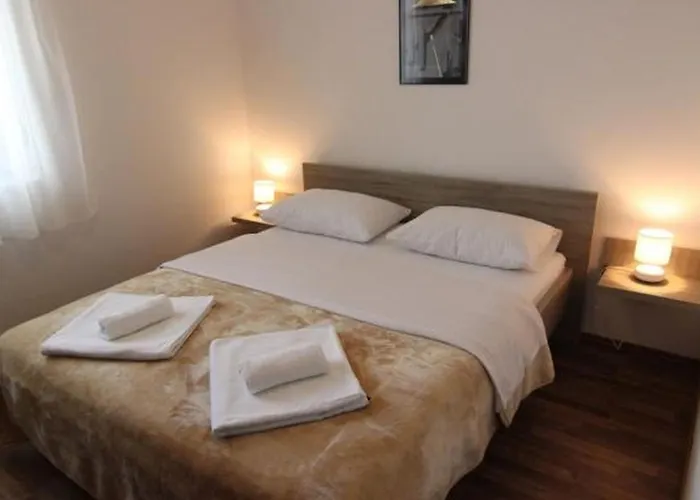 Family Friendly Kim - By Ta Leut Agency