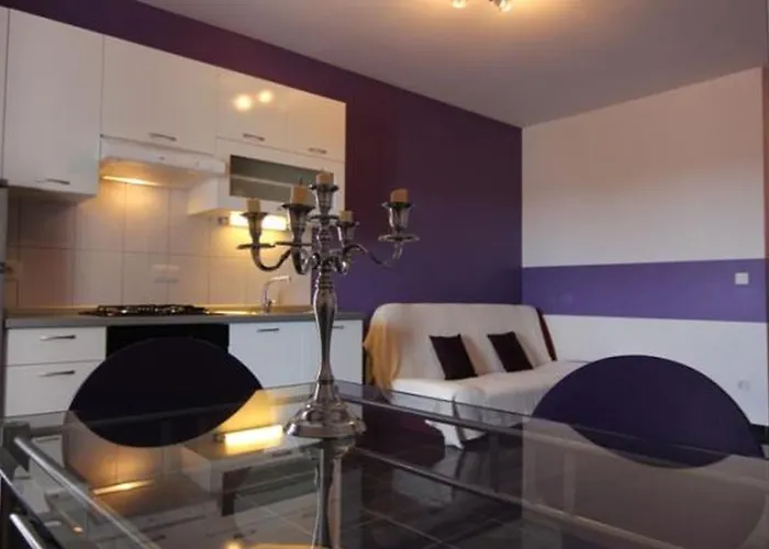 Family Friendly Kim - By Ta Leut Agency Διαμέρισμα