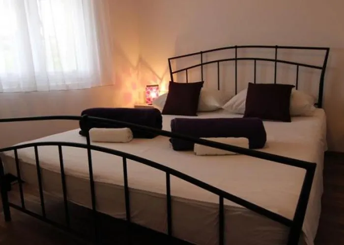 Family Friendly Kim - By Ta Leut Agency * Privlaka (Zadar)