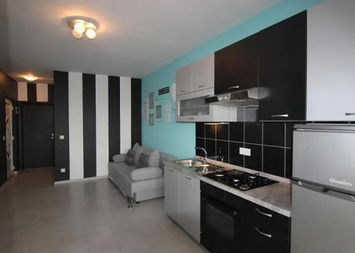 Family Friendly Kim - By Ta Leut Agency