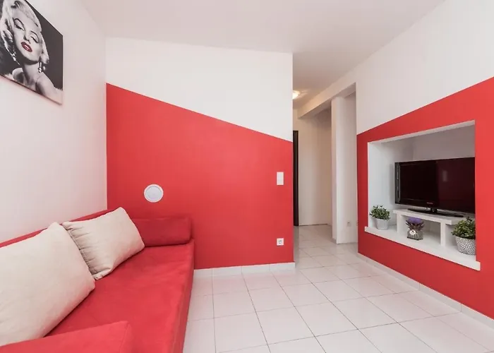 Διαμέρισμα Family Friendly Kim - By Ta Leut Agency