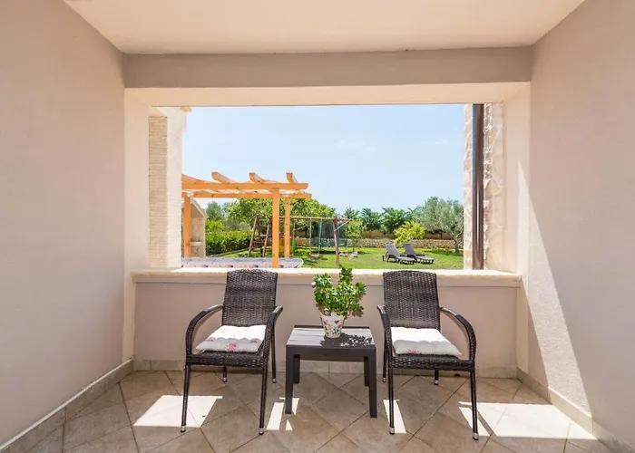 Διαμέρισμα Family Friendly Kim - By Ta Leut Agency *